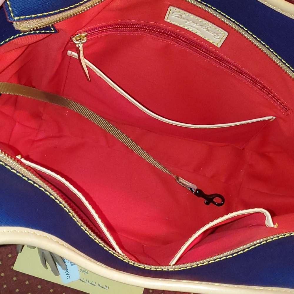 Dooney & bourke - Picture 3 of 6